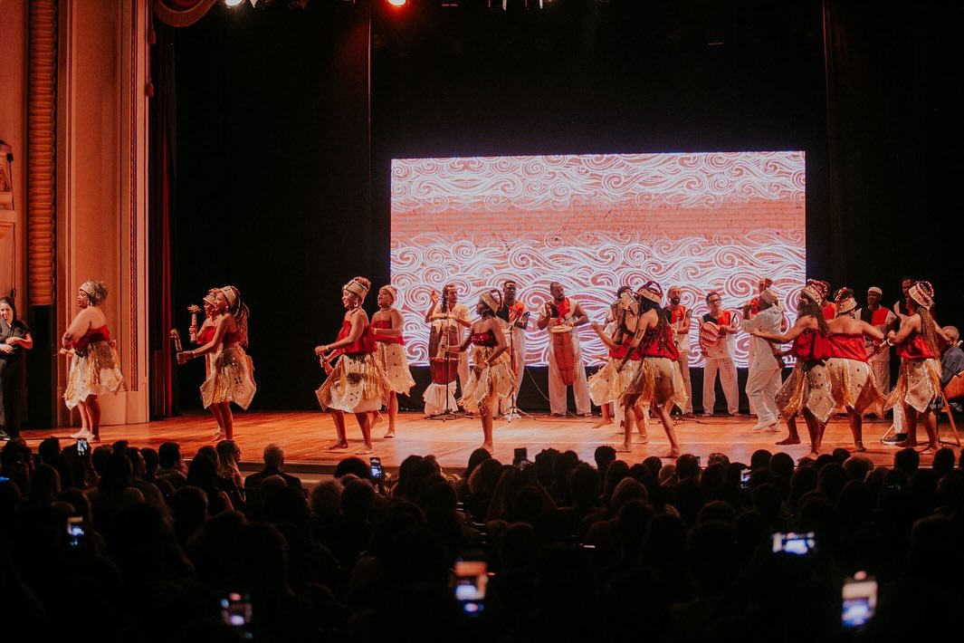 The Art of Drawing Readers In: Your attractive post title goes here